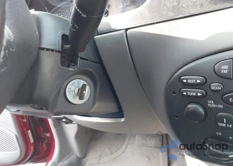 1997 Ford Escort "Cool" из США, поврежденный, VIN IFALP13P8VW393117